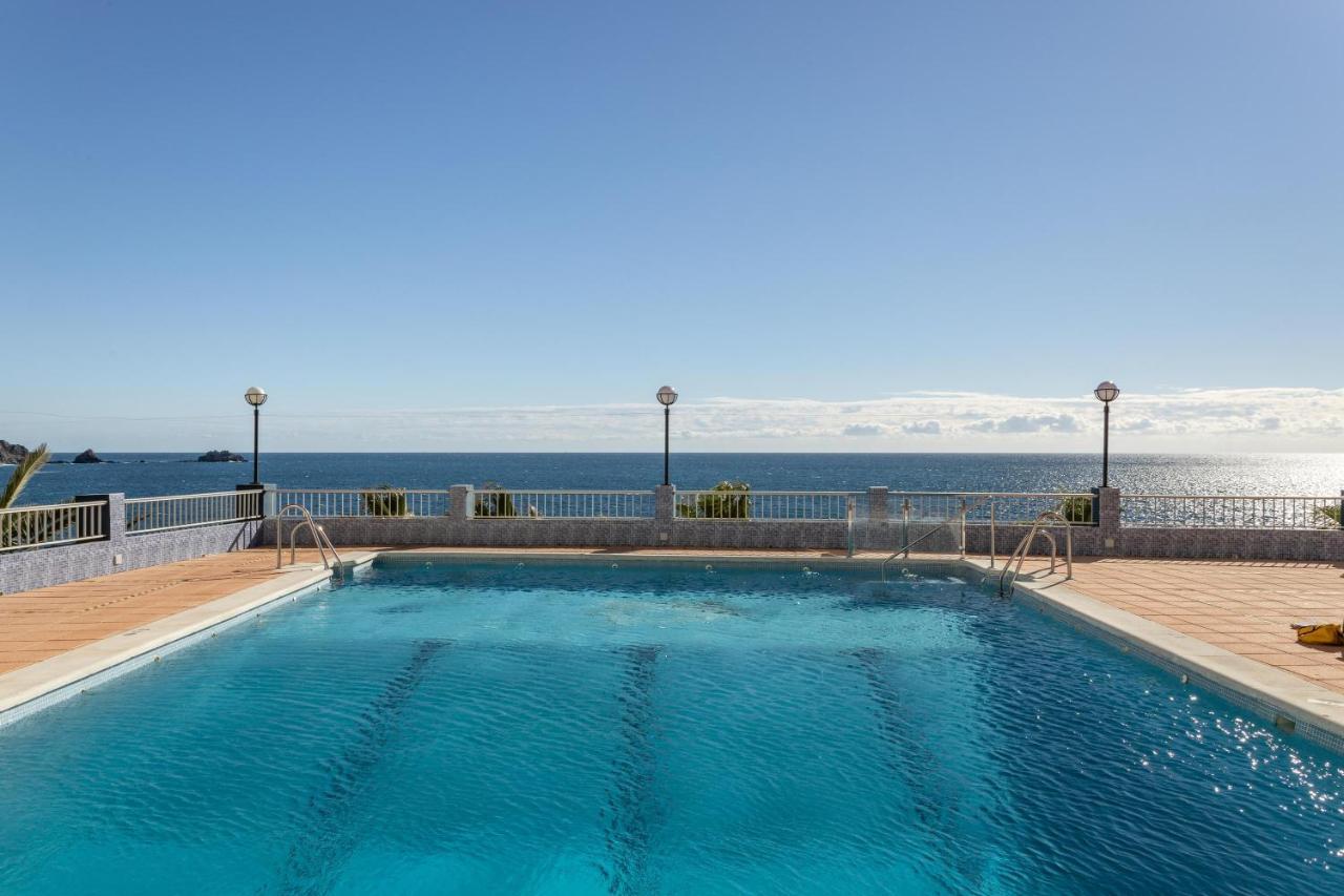 Apartment With Sea View Almunecar Bagian luar foto